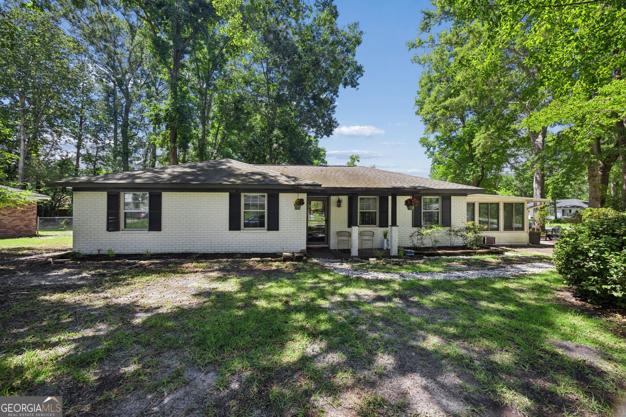 3 bedroom, 2 bathroom, 1,717 sq ft single family residence for sale at 352 Sandpiper Road, Richmond Hill, GA 31324 — photo 3