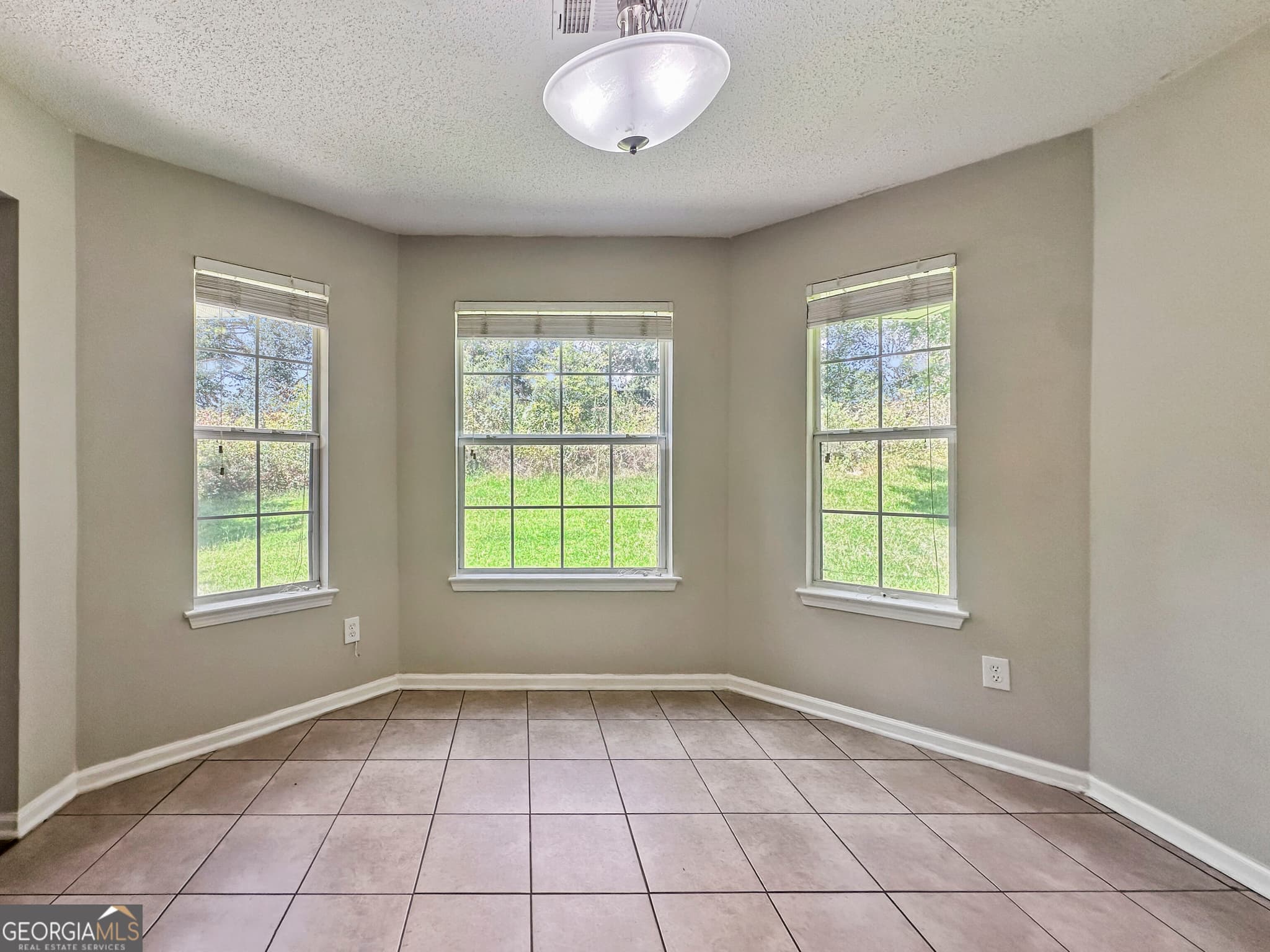 4 bedroom, 3 bathroom, 4,224 sq ft single family residence for rent at 1017 Maris Lane, Mcdonough, GA 30253 for $2,165 a month — photo 6