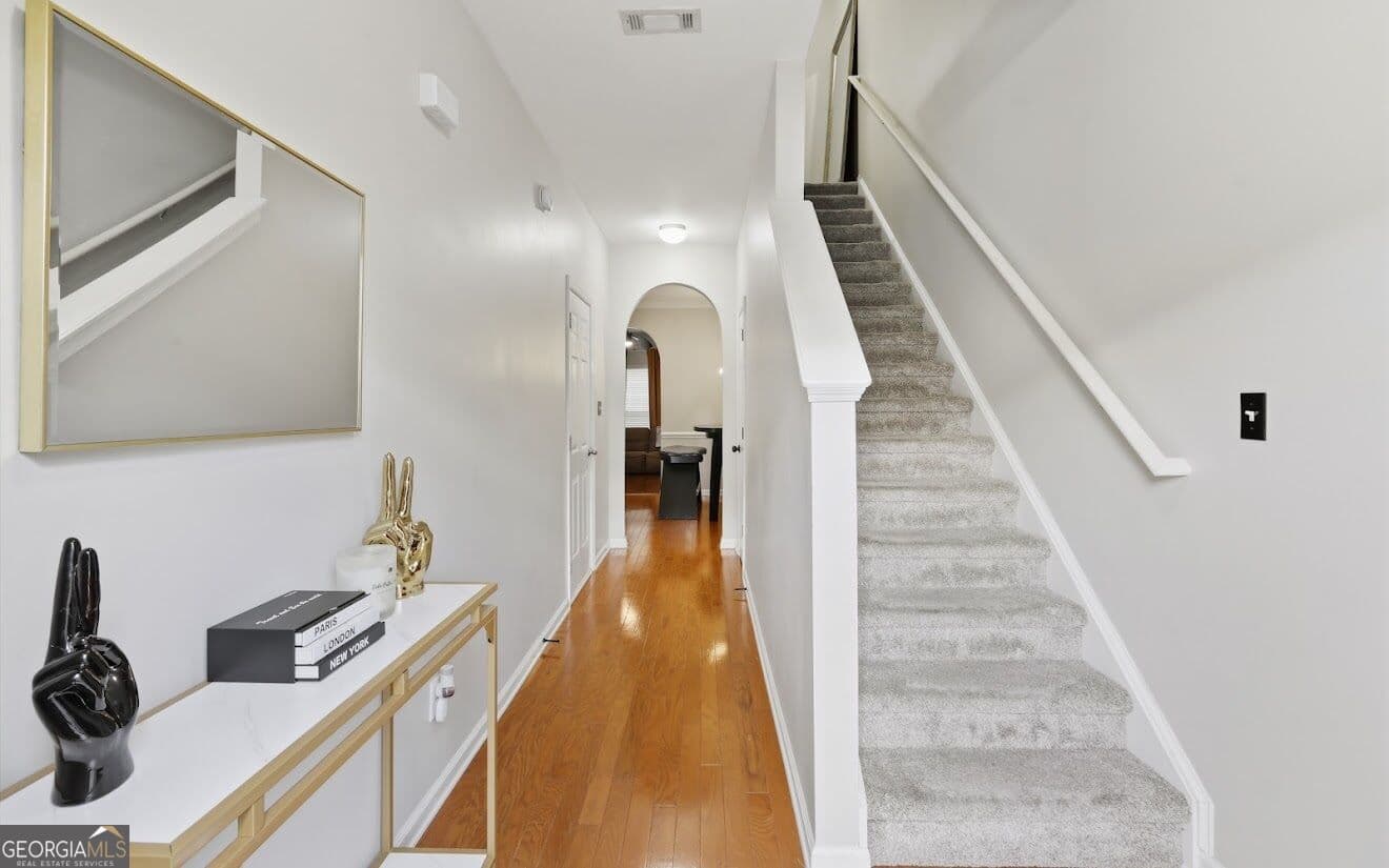 3 bedroom, 2.5 bathroom, 1,778 sq ft townhouse for sale at 4908 Sierra Way, South Fulton, GA 30349 — photo 5