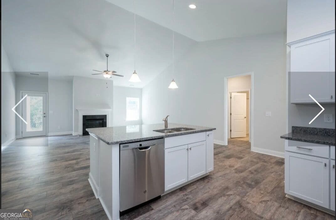 4 bedroom, 2 bathroom, 2,100 sq ft single family residence for sale at 329 Blackberry Court, Pendergrass, GA 30567 — photo 7