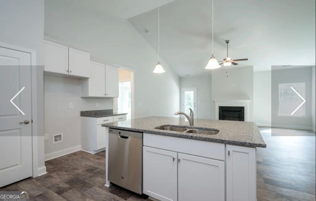 4 bedroom, 2 bathroom, 2,100 sq ft single family residence for sale at 329 Blackberry Court, Pendergrass, GA 30567 — photo 8