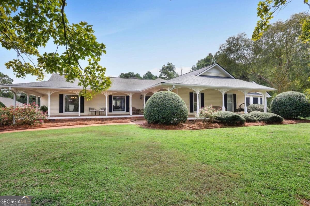 4 bedroom, 3.5 bathroom, 4,212 sq ft single family residence for sale at 4998 Old Dalton Road, Rome, GA 30165 — photo 2