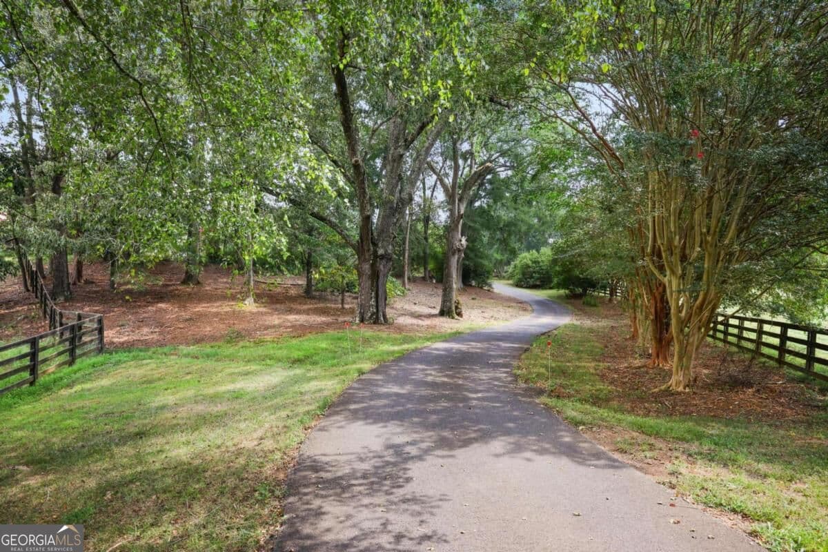 4 bedroom, 3.5 bathroom, 4,212 sq ft single family residence for sale at 4998 Old Dalton Road, Rome, GA 30165 — photo 6