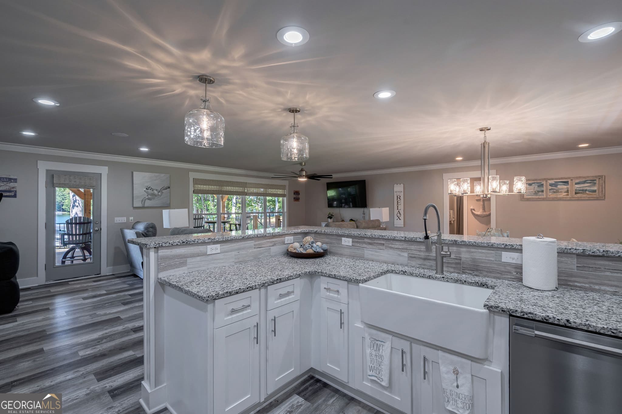 3 bedroom, 2 bathroom, 1,745 sq ft single family residence for sale at 232 River Lake Drive, Eatonton, GA 31024 — photo 8