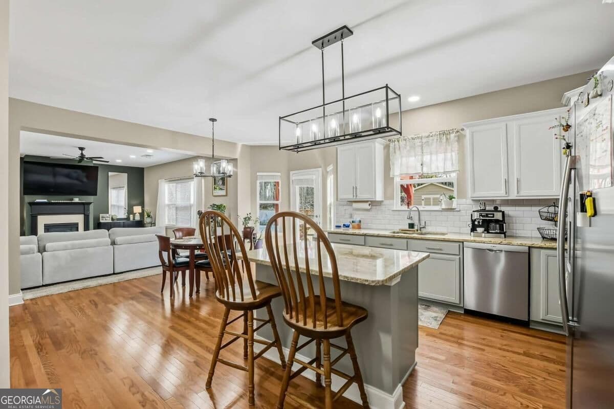 4 bedroom, 2.5 bathroom, 3,210 sq ft single family residence for sale at 7080 Roselake Circle, Douglasville, GA 30134 — photo 2