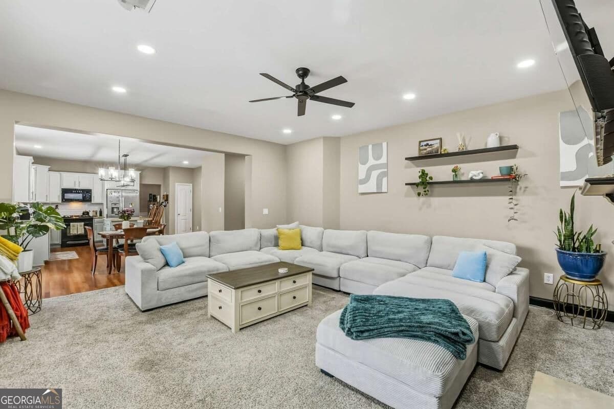 4 bedroom, 2.5 bathroom, 3,210 sq ft single family residence for sale at 7080 Roselake Circle, Douglasville, GA 30134 — photo 7