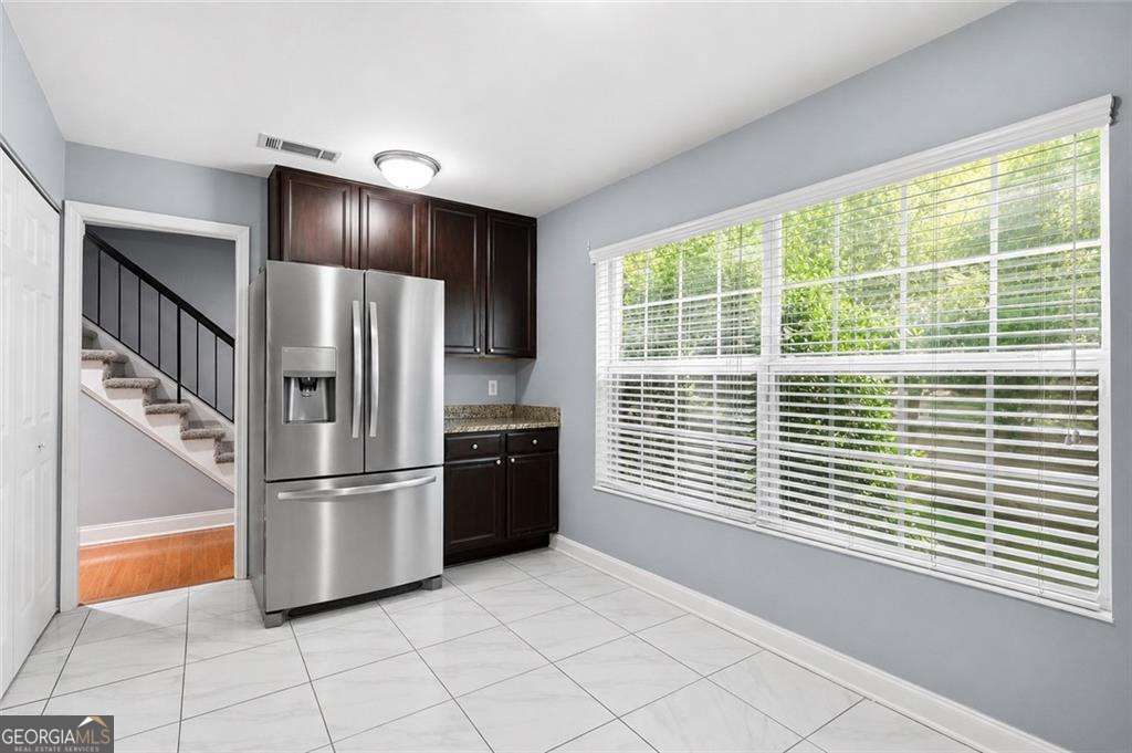 3 bedroom, 2.5 bathroom, 1,632 sq ft townhouse for sale at 6980 Roswell Road A7, Sandy Springs, GA 30328 — photo 10