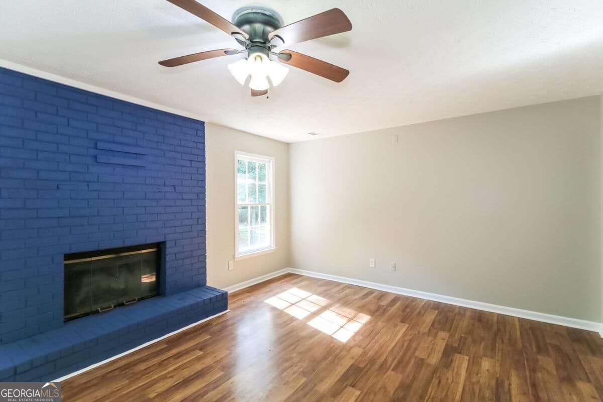 3 bedroom, 2 bathroom, 1,281 sq ft single family residence for sale at 8605 Collins Drive, Jonesboro, GA 30236 — photo 4