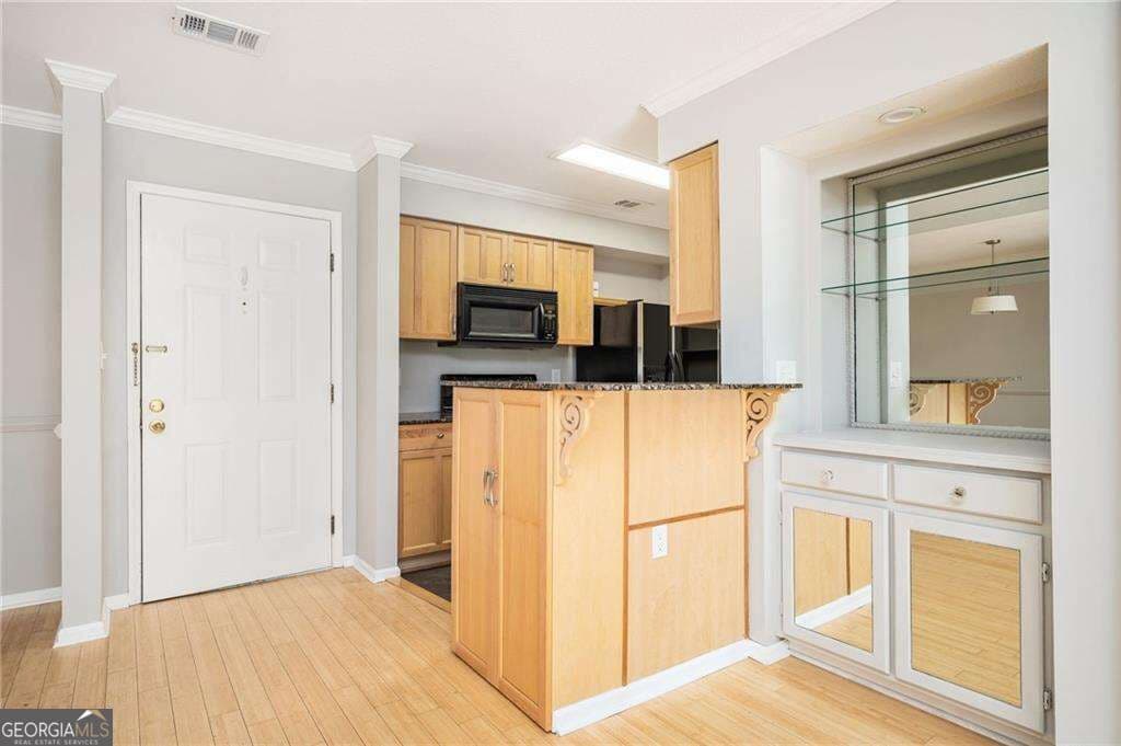 2 bedroom, 2 bathroom, 1,504 sq ft condominium for rent at 4303 Pine Heights Drive 4303, Atlanta, GA 30324 for $2,200 a month — photo 7