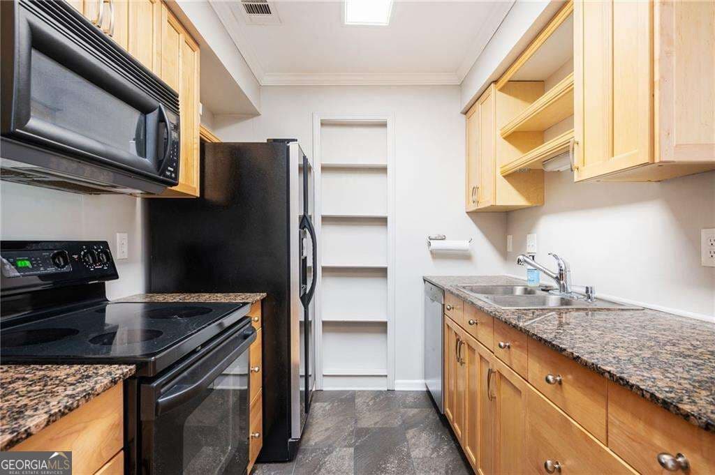 2 bedroom, 2 bathroom, 1,504 sq ft condominium for rent at 4303 Pine Heights Drive 4303, Atlanta, GA 30324 for $2,200 a month — photo 8