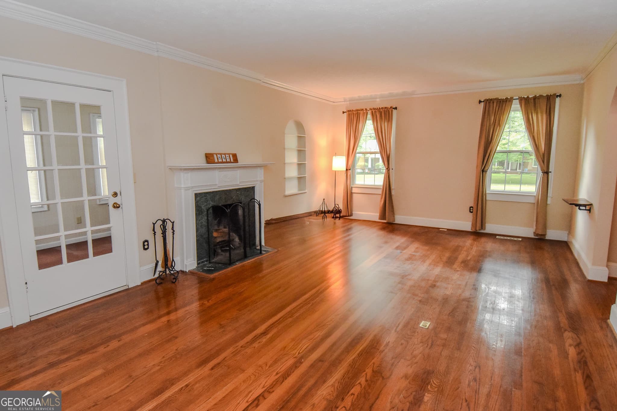 3 bedroom, 2 bathroom, 2,102 sq ft single family residence for sale at 847 E College Street, Griffin, GA 30224 — photo 10
