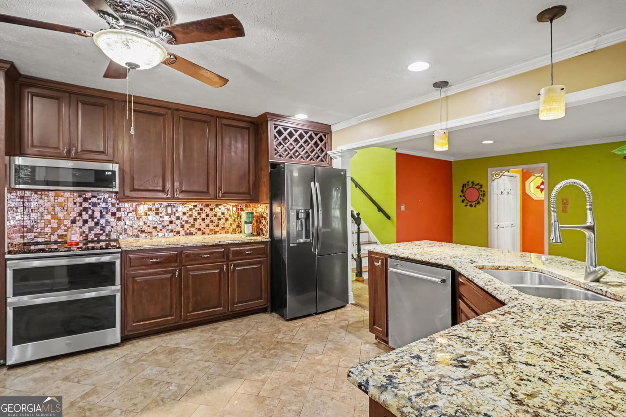 3 bedroom, 2.5 bathroom, 1,932 sq ft single family residence for sale at 1290 Moreland Road, Williamson, GA 30292 — photo 5
