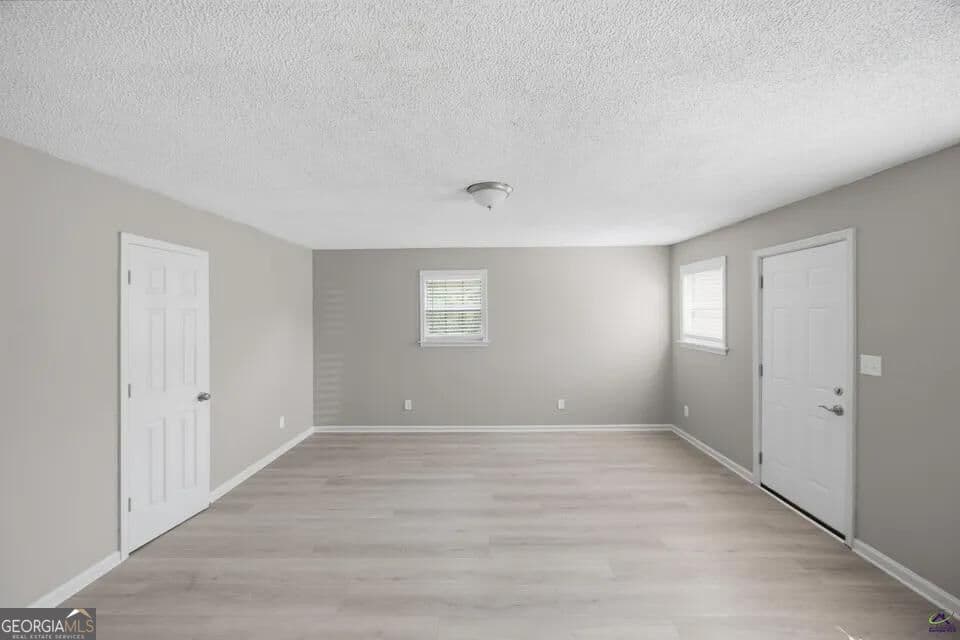 5 bedroom, 2 bathroom, 1,940 sq ft single family residence for rent at 427 Gun Club Road, Fort Valley, GA 31030 for $1,645 a month — photo 10