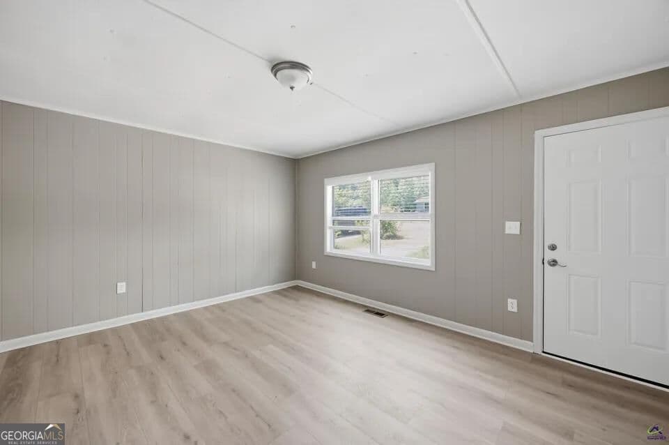 5 bedroom, 2 bathroom, 1,940 sq ft single family residence for rent at 427 Gun Club Road, Fort Valley, GA 31030 for $1,645 a month — photo 4