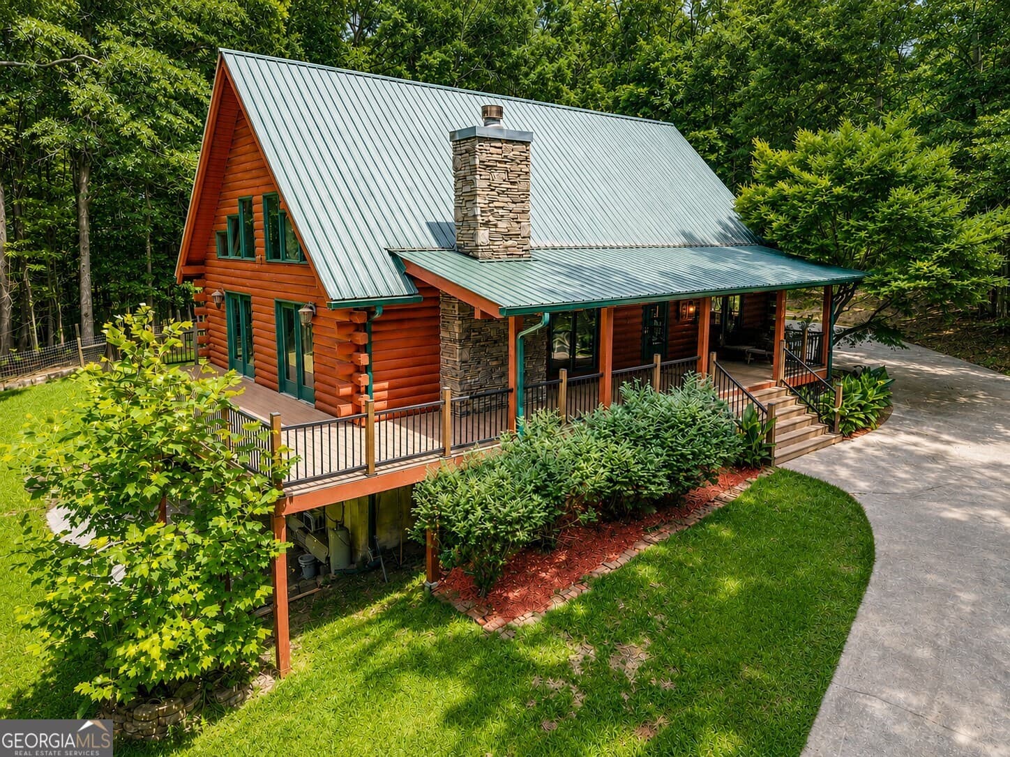 4 bedroom, 3 bathroom, 3,716 sq ft cabin,single family residence sold at 512 Mill Pond Road, Newborn, GA 30056