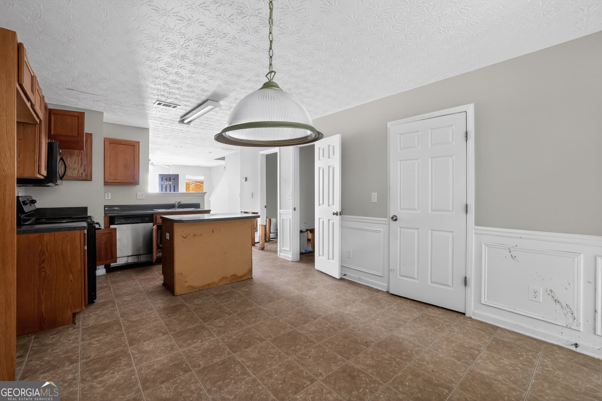 2 bedroom, 2.5 bathroom, 1,590 sq ft townhouse for sale at 2858 Vining Ridge Terrace, Decatur, GA 30034 — photo 7