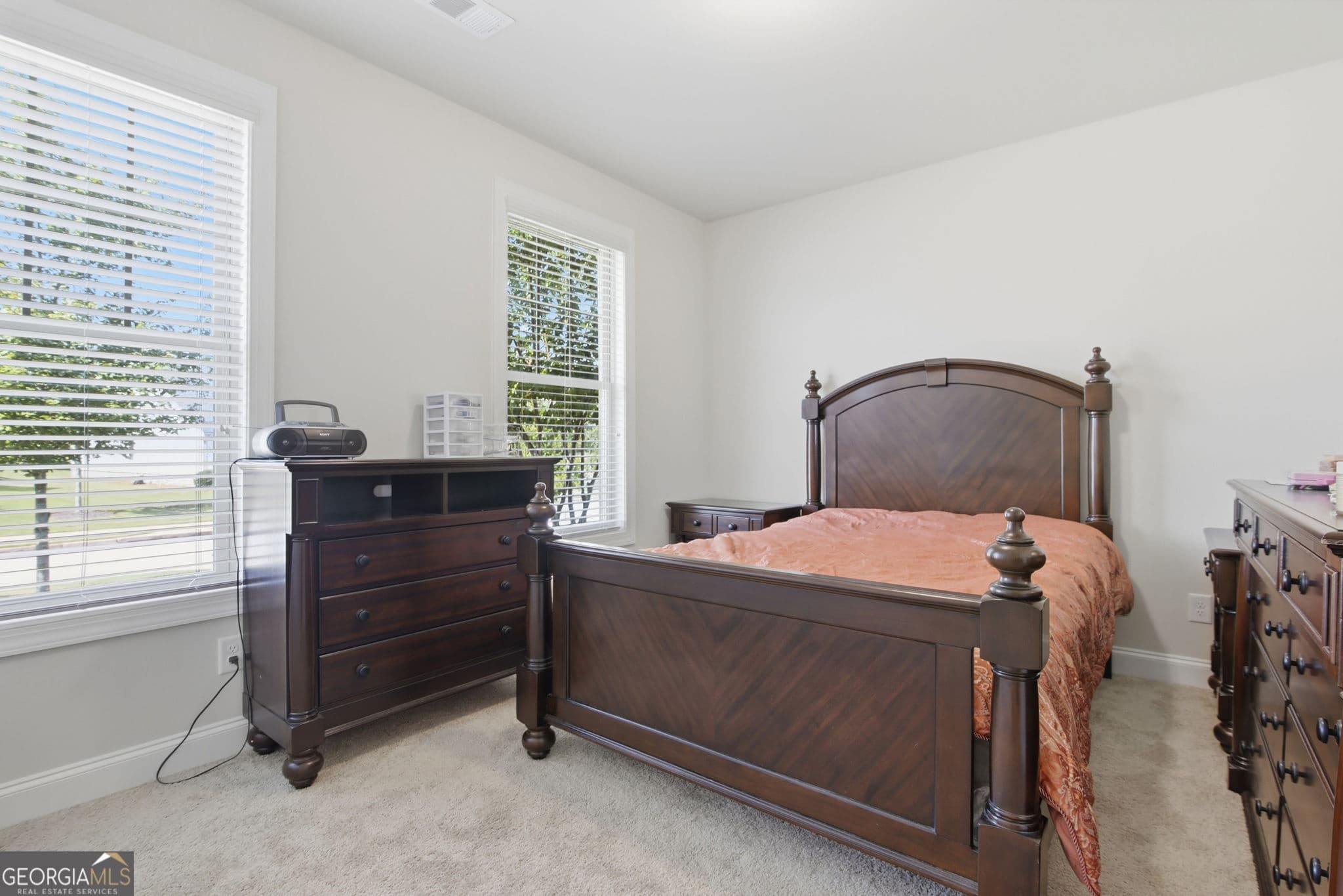3 bedroom, 2.5 bathroom, 3,000 sq ft single family residence for sale at 5035 Rathwood Circle, Powder Springs, GA 30127 — photo 6