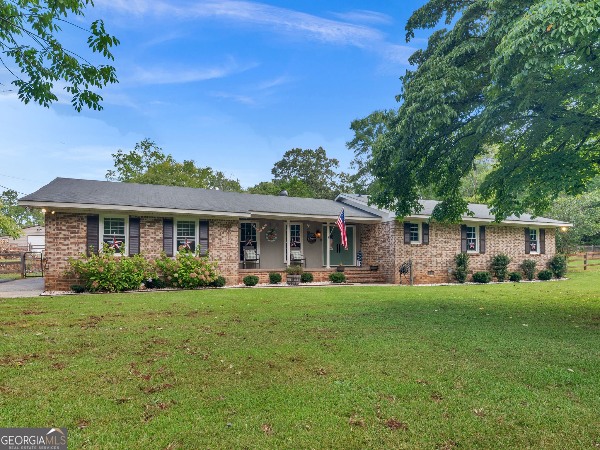 3 bedroom, 2.5 bathroom, 1,764 sq ft single family residence for sale at 3384 Dames Ferry Road, Forsyth, GA 31029 — photo 1 of 63