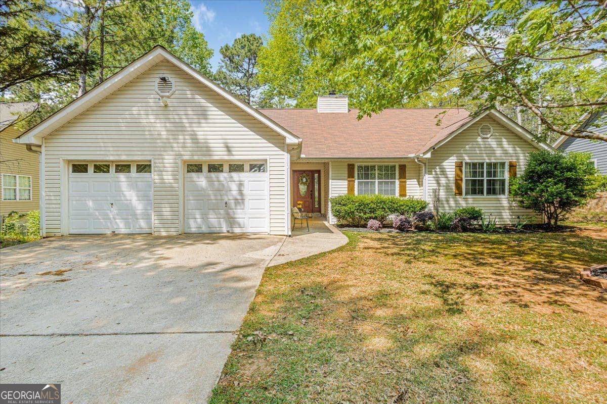 3 bedroom, 2 bathroom, 1,819 sq ft single family residence sold at 6095 Wayfarer Drive, Villa Rica, GA 30180