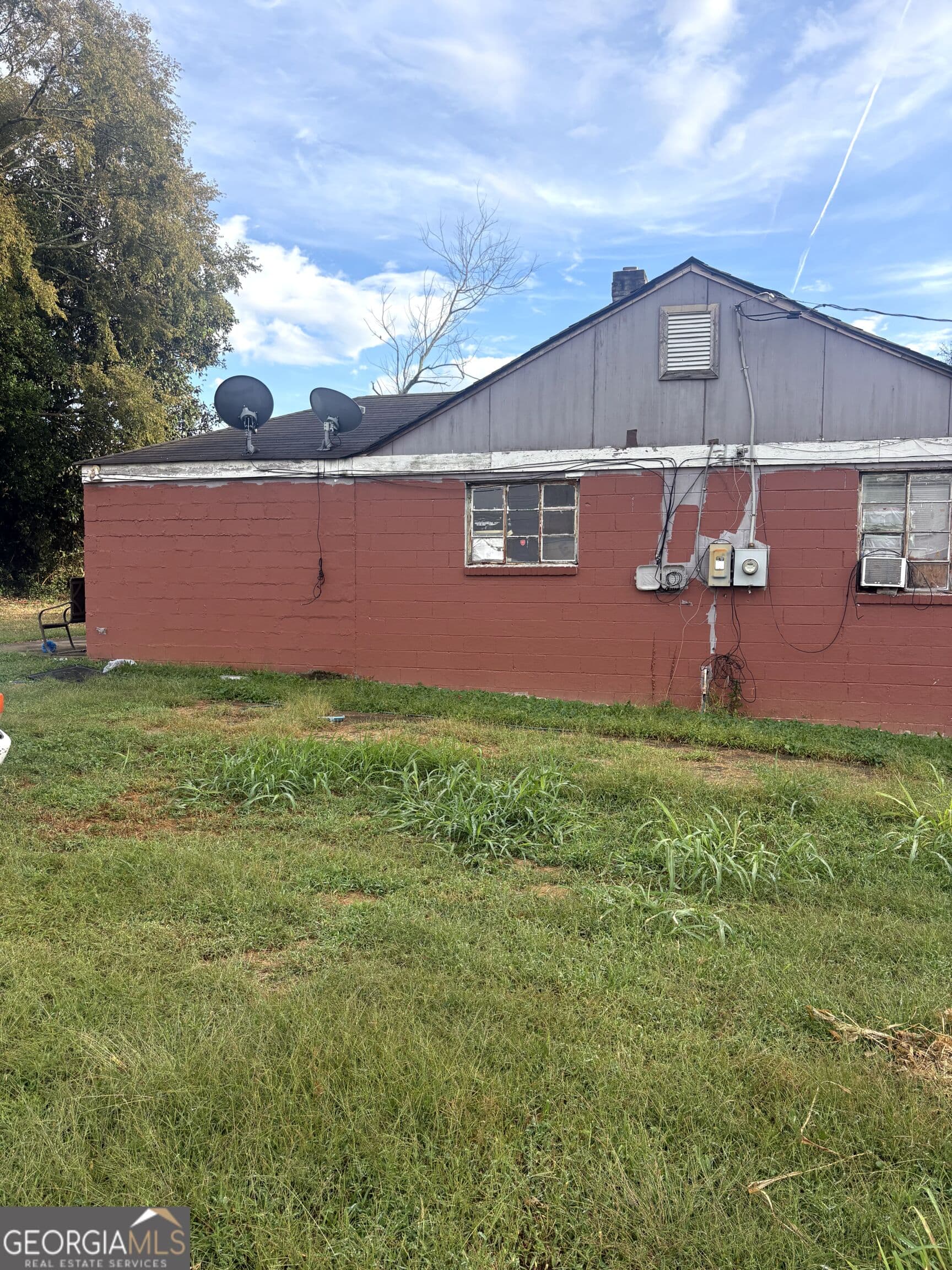 3 bedroom, 1 bathroom, 976 sq ft single family residence for sale at 922 Garibaldi Street, Atlanta, GA 30310 — photo 4