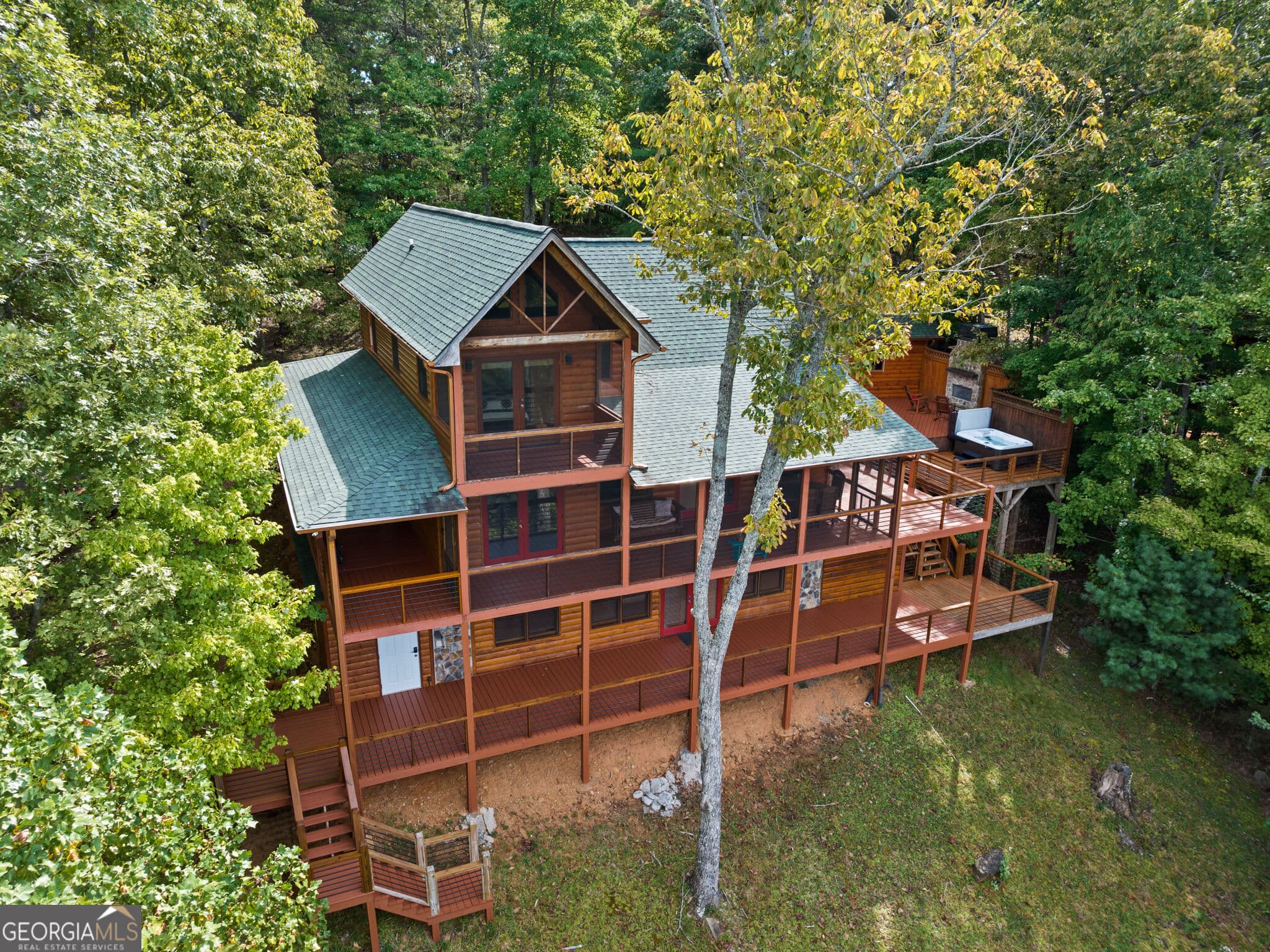 3 bedroom, 3 bathroom, 2,640 sq ft cabin,single family residence for sale at 208 Cohutta Overlook Drive, Blue Ridge, GA 30513 — photo 6