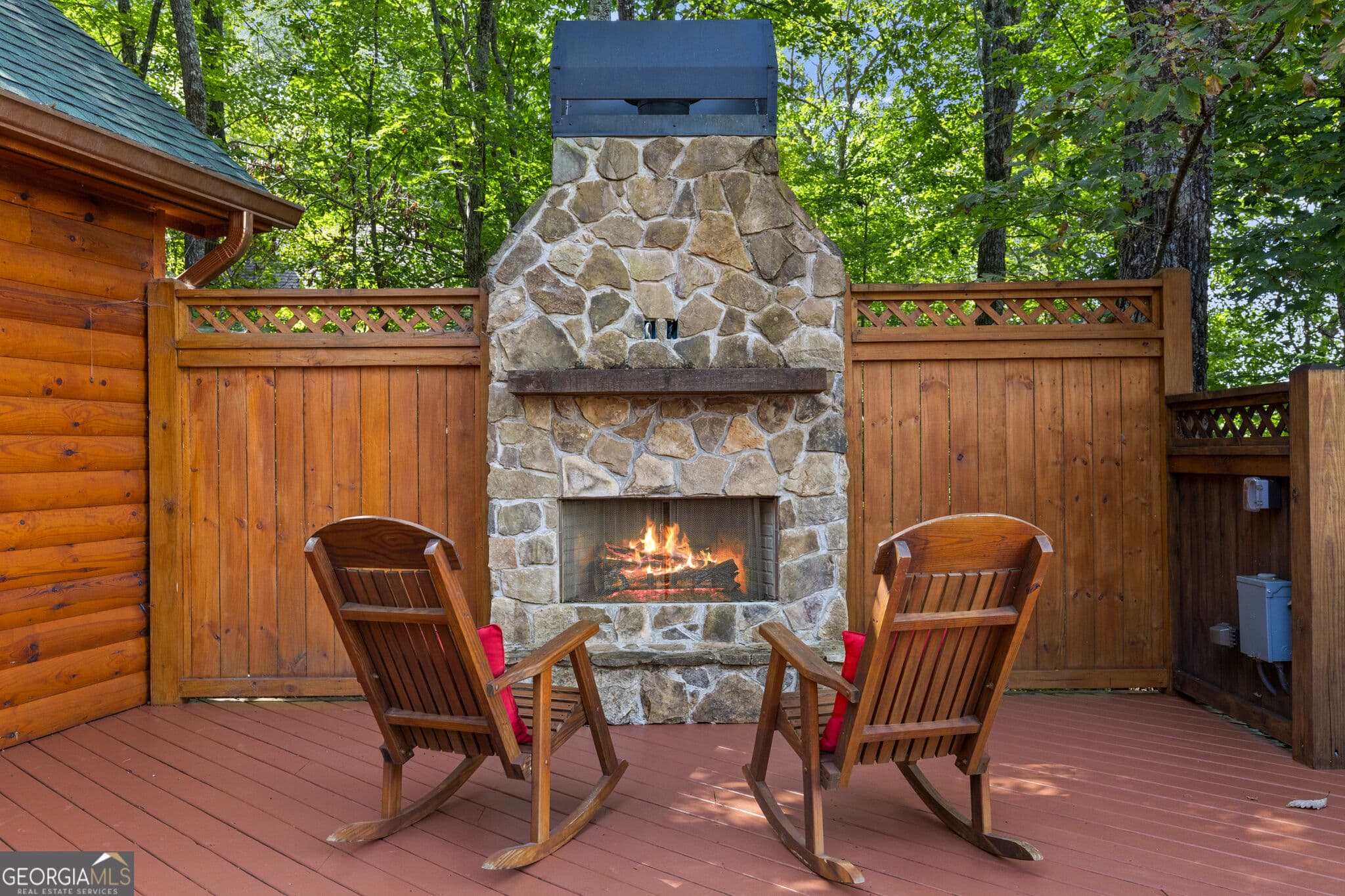 3 bedroom, 3 bathroom, 2,640 sq ft cabin,single family residence for sale at 208 Cohutta Overlook Drive, Blue Ridge, GA 30513 — photo 10