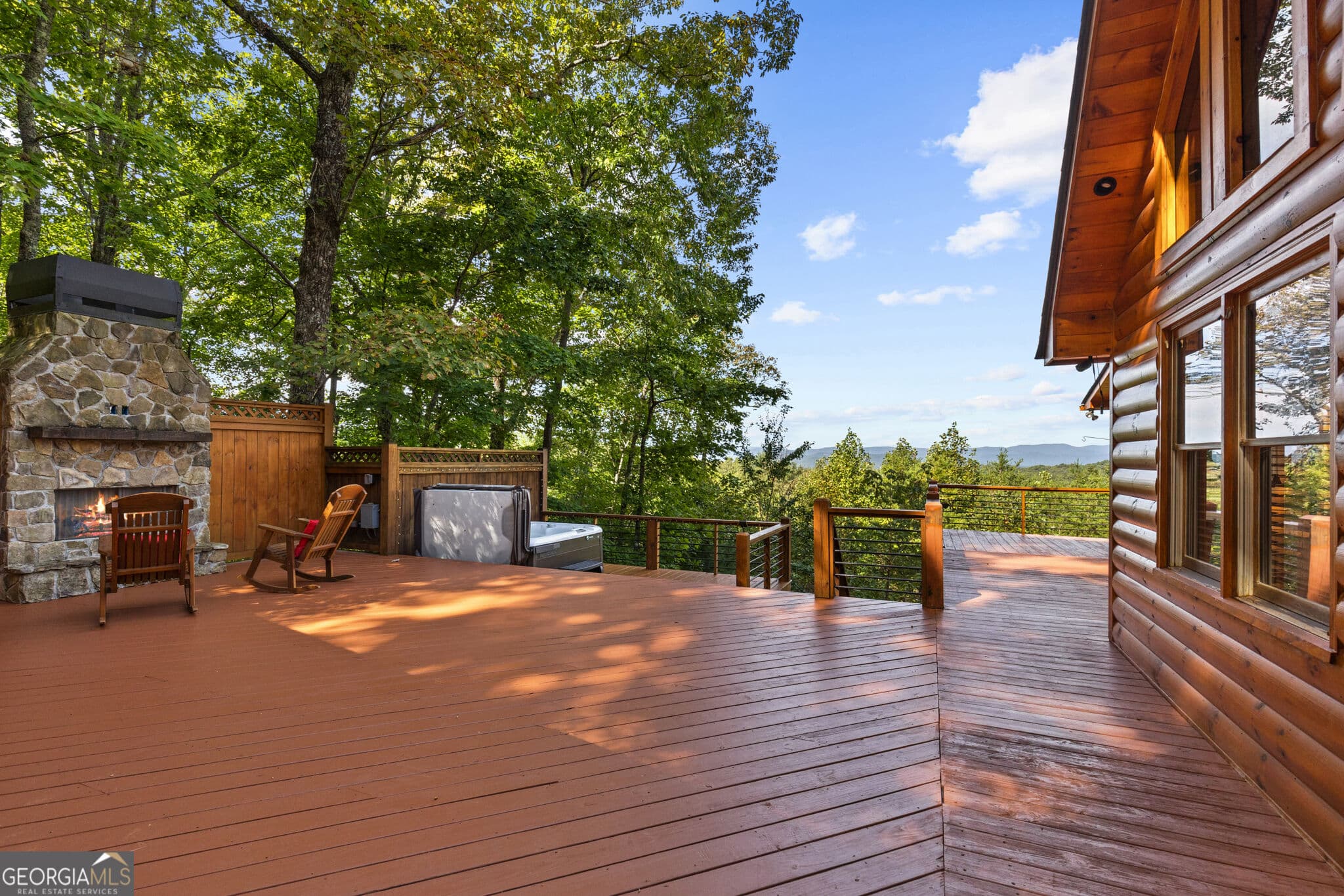 3 bedroom, 3 bathroom, 2,640 sq ft cabin,single family residence for sale at 208 Cohutta Overlook Drive, Blue Ridge, GA 30513 — photo 4