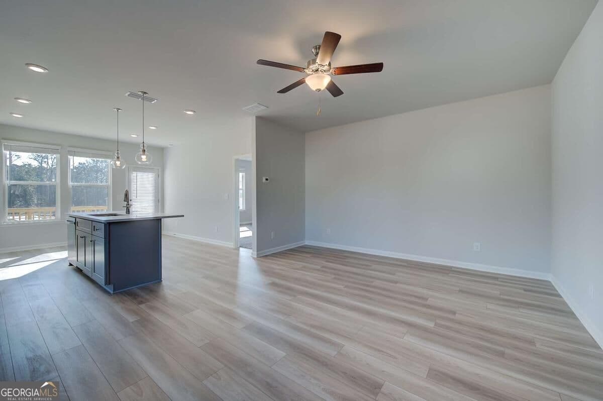4 bedroom, 3.5 bathroom, 2,400 sq ft single family residence for sale at 62 Cedar Drive, Fairburn, GA 30213 — photo 6