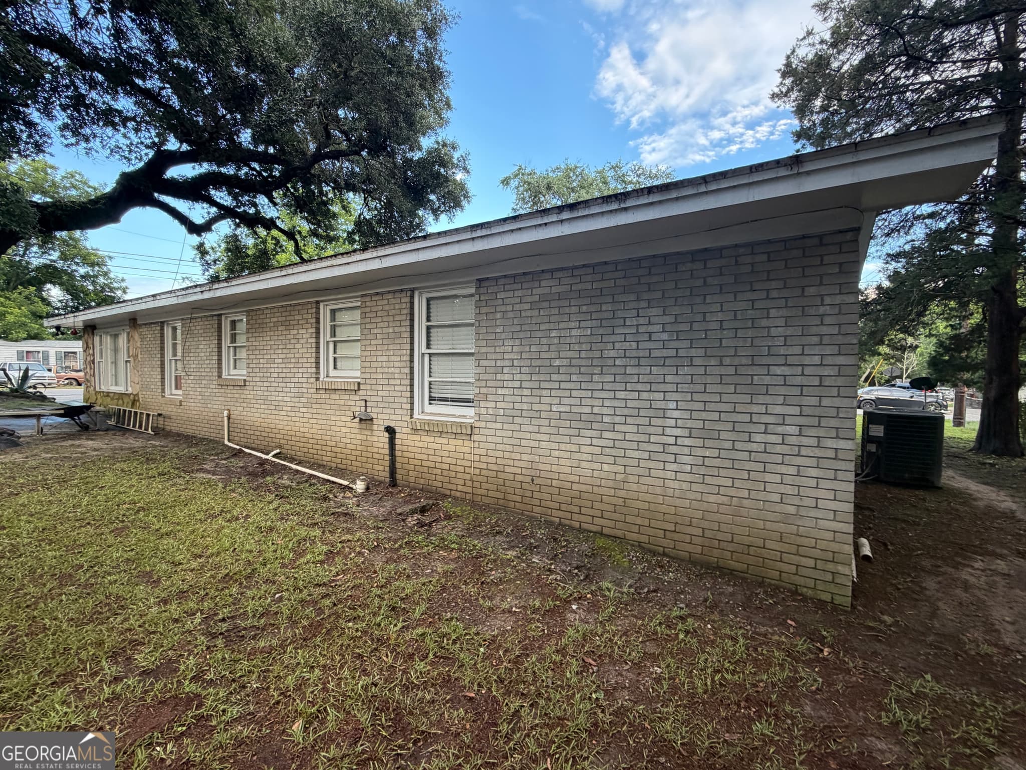 3 bedroom, 2 bathroom, 1,500 sq ft single family residence for sale at 5859 8th Avenue, Eastman, GA 31023 — photo 6