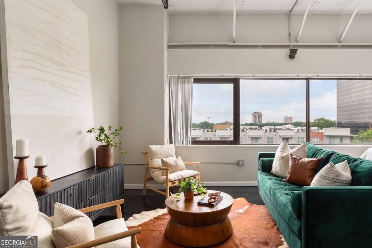 1 bedroom, 1 bathroom, 581 sq ft loft,condominium for sale at 120 Ralph Mcgill Boulevard 610, Atlanta, GA 30308 — photo 3