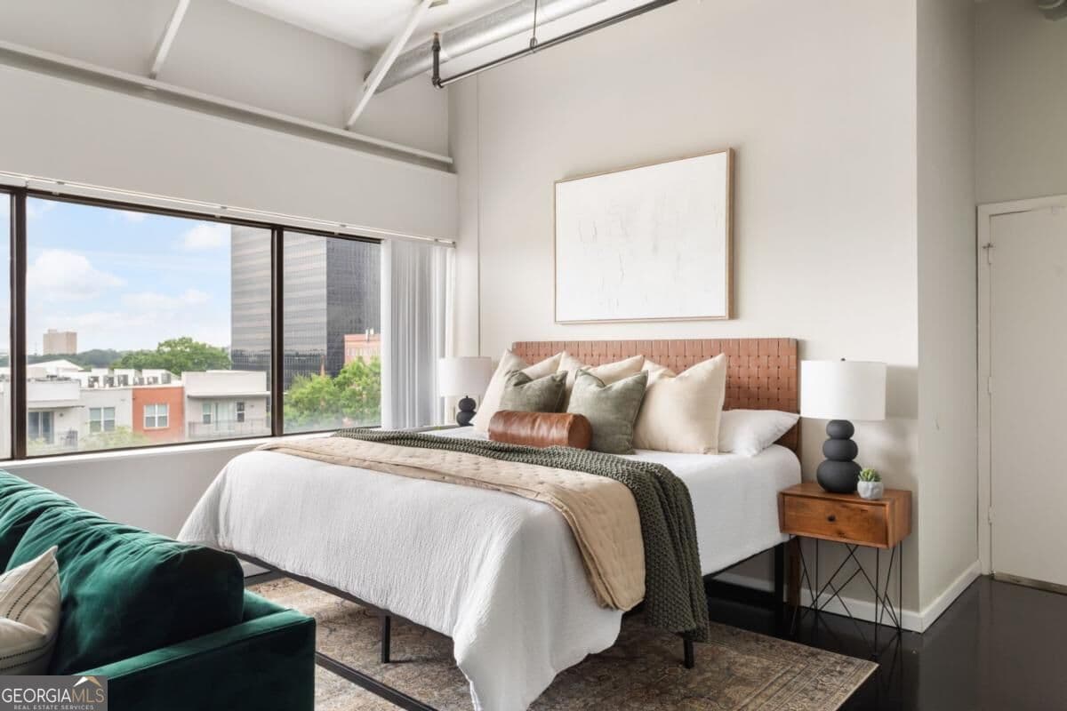 1 bedroom, 1 bathroom, 581 sq ft loft,condominium for sale at 120 Ralph Mcgill Boulevard 610, Atlanta, GA 30308 — photo 8