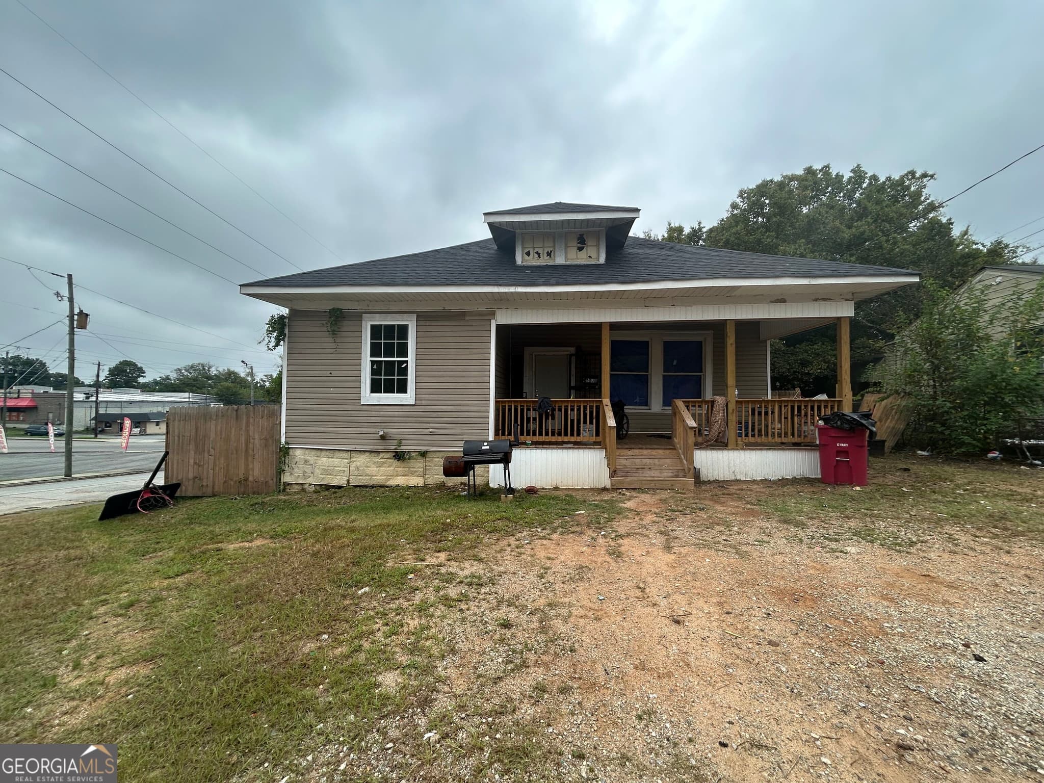 4 bedroom, 2 bathroom single family residence for sale at 2652 Cherry Avenue, Macon, GA 31204 — photo 1 of 10