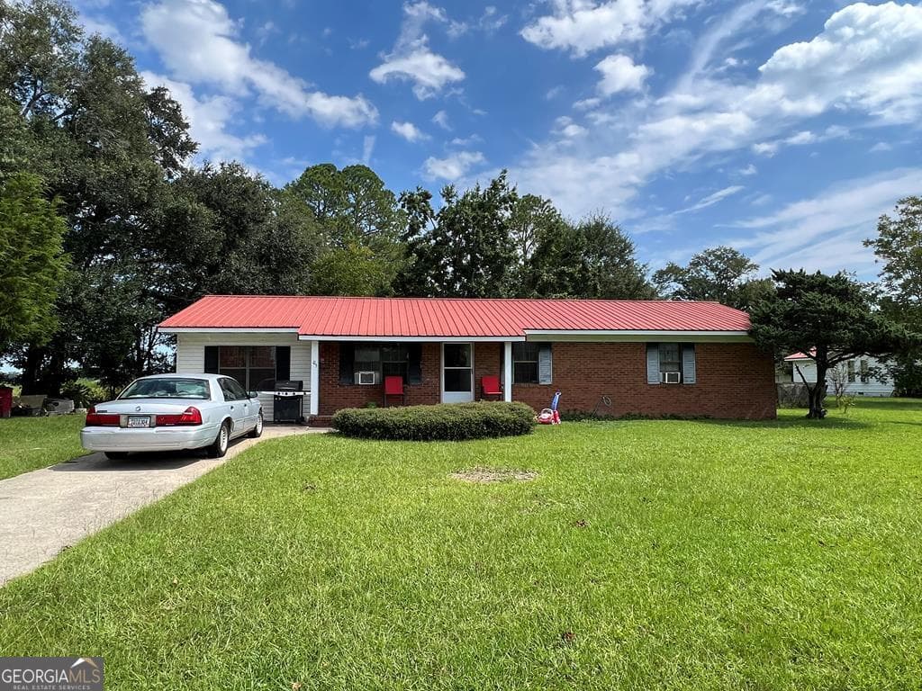 305 W Floyd Street, Alma, GA 31510 — most recent listing photo