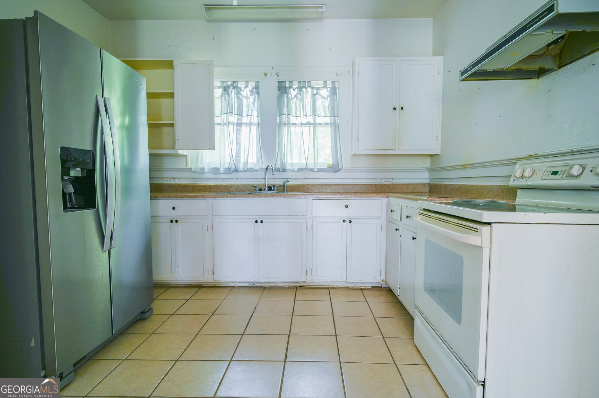 3 bedroom, 1 bathroom, 1,300 sq ft single family residence for sale at 1303 Carswell Avenue, Waycross, GA 31503 — photo 8