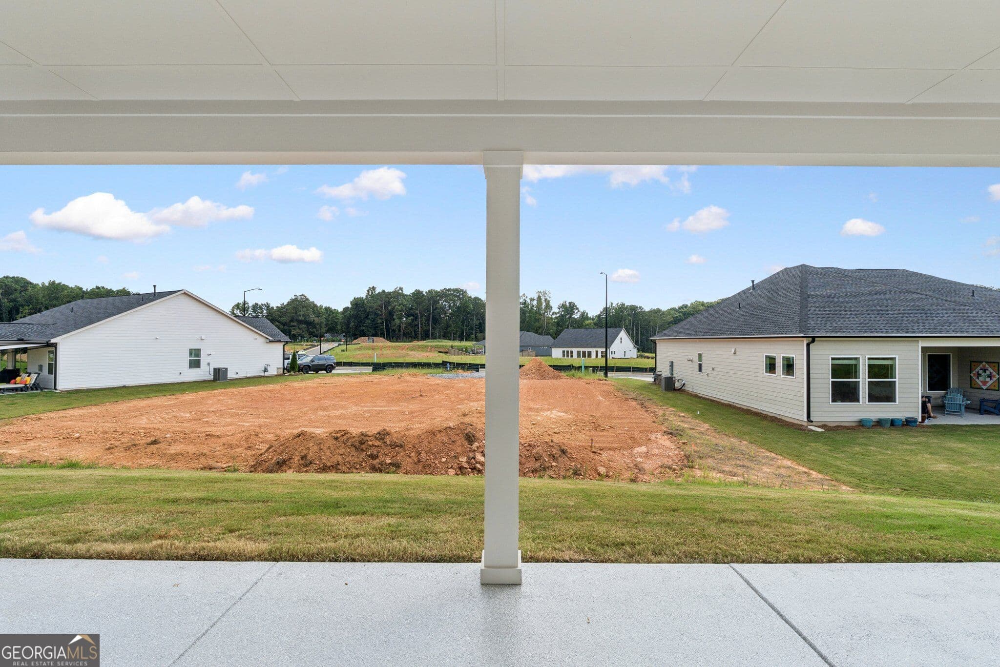 4 bedroom, 3 bathroom, 2,635 sq ft single family residence for sale at 363 Barnfield Way, Dallas, GA 30157 — photo 3
