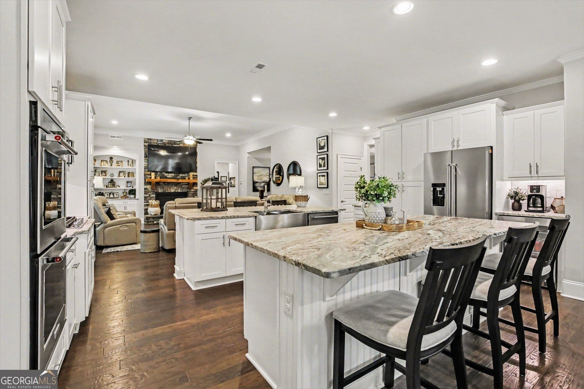6 bedroom, 5 bathroom, 5,819 sq ft single family residence for sale at 22 VINERY Court, Sharpsburg, GA 30277 — photo 2