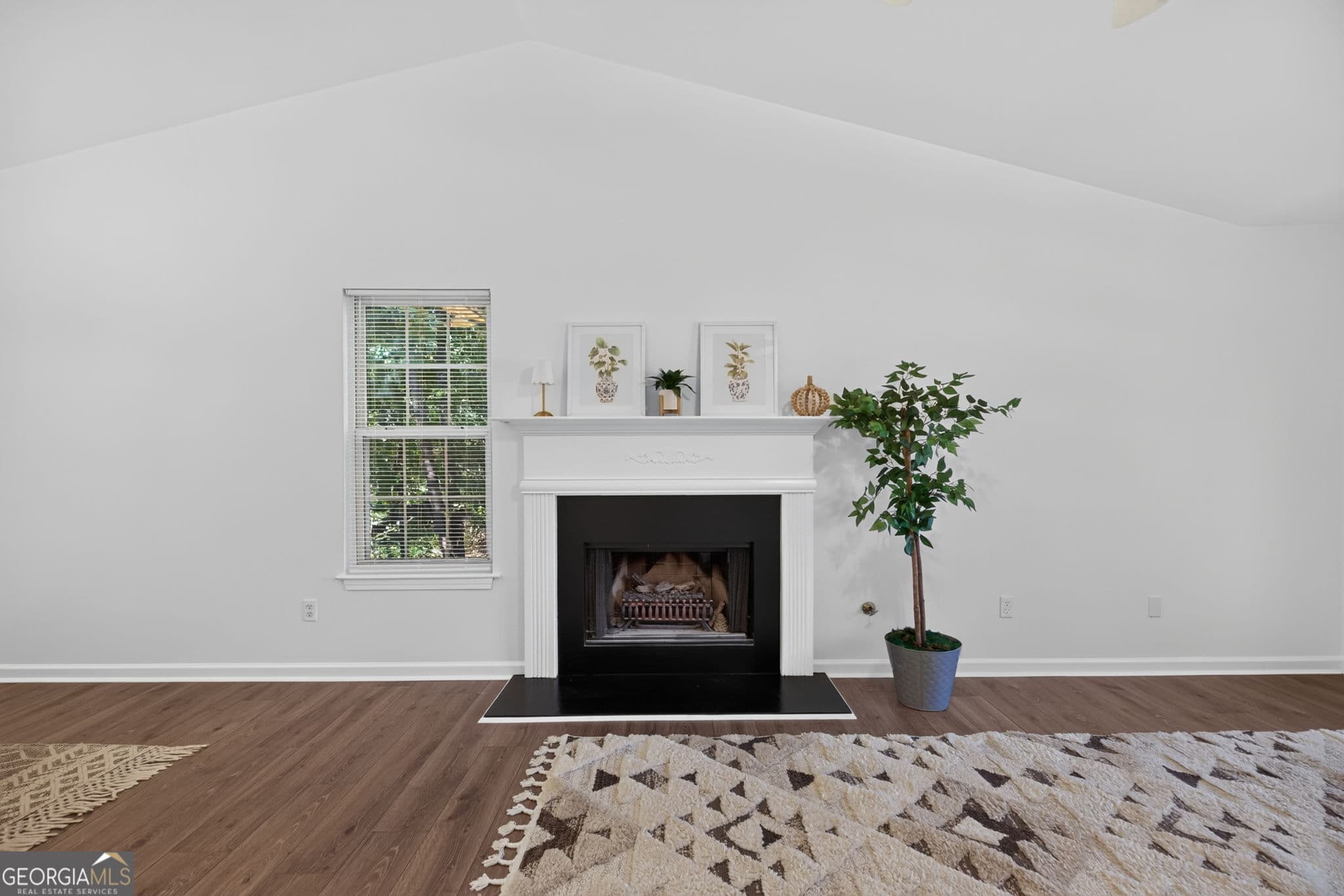 3 bedroom, 2 bathroom, 1,786 sq ft single family residence for sale at 108 Cedars Glen Way, Villa Rica, GA 30180 — photo 4