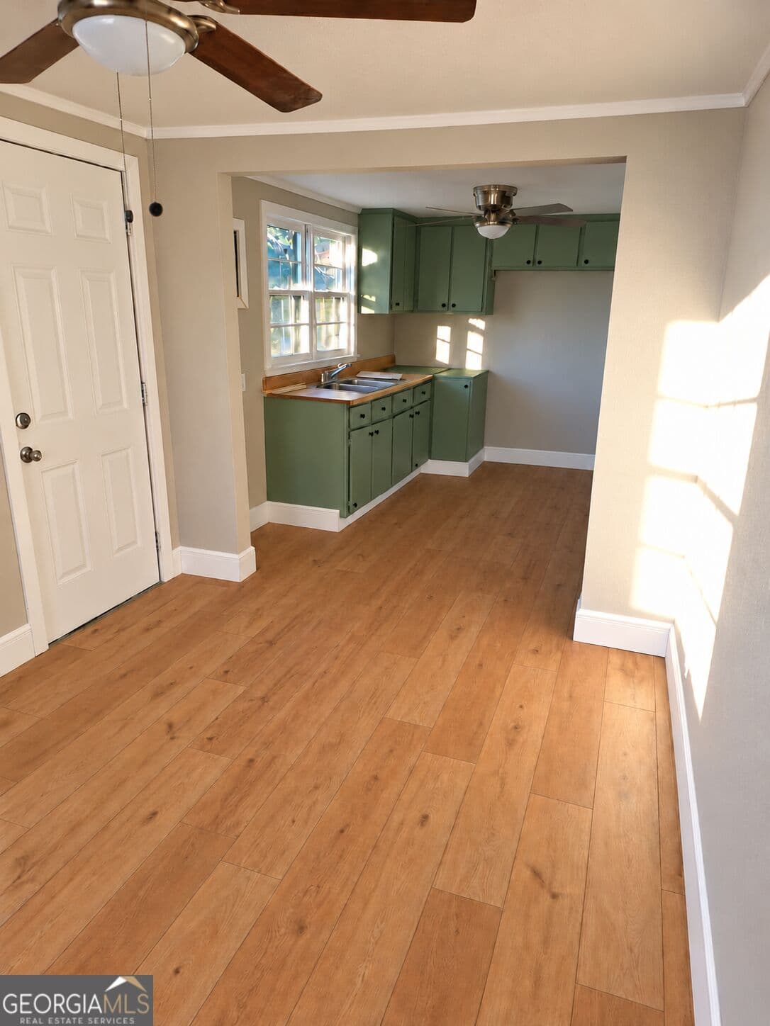 3 bedroom, 1 bathroom, 864 sq ft single family residence for sale at 407 Attaway Street, East Dublin, GA 31027 — photo 3