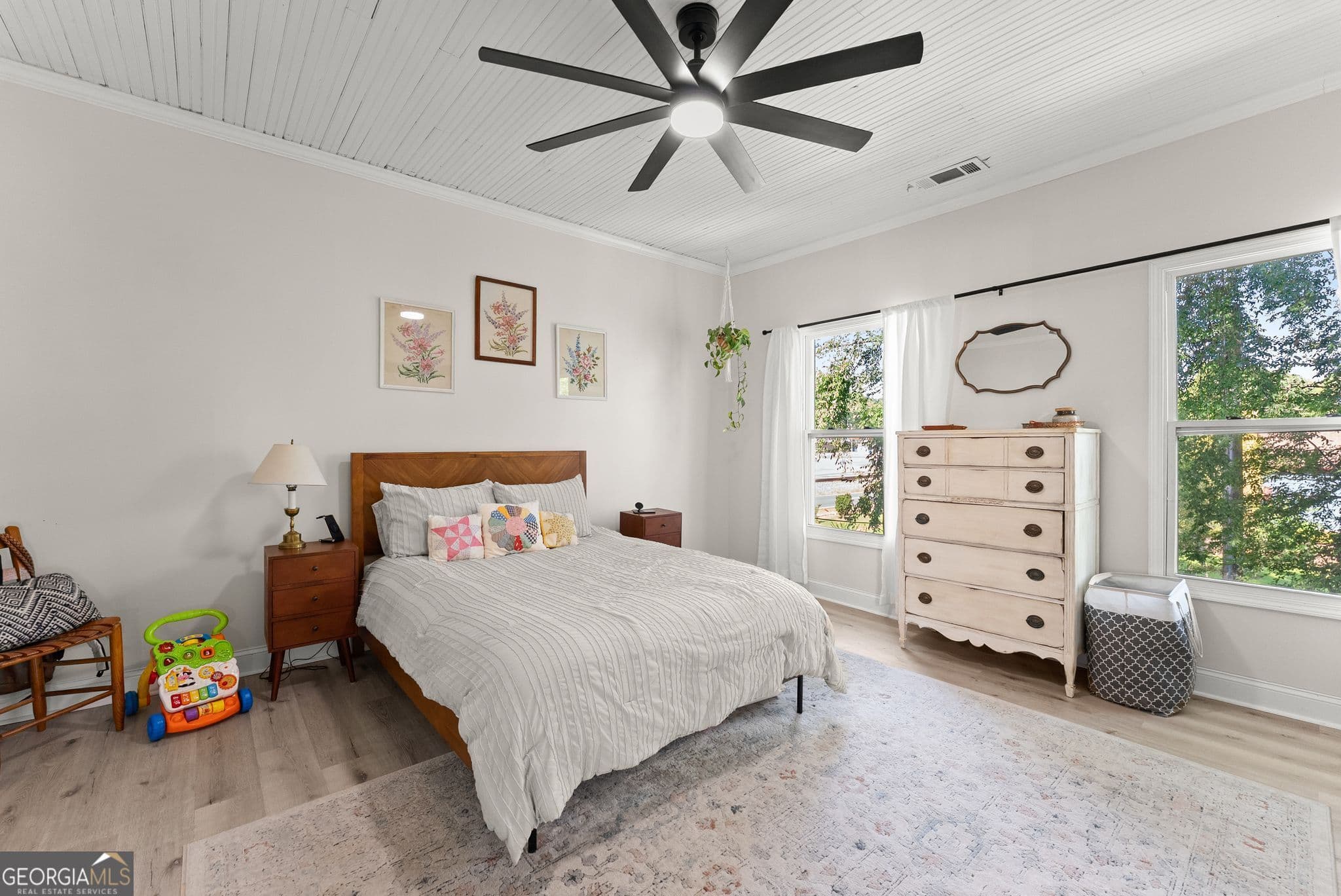 3 bedroom, 2 bathroom, 2,000 sq ft apartment for rent at 2158 N Broad Street C, Commerce, GA 30529 for $2,000 a month — photo 8