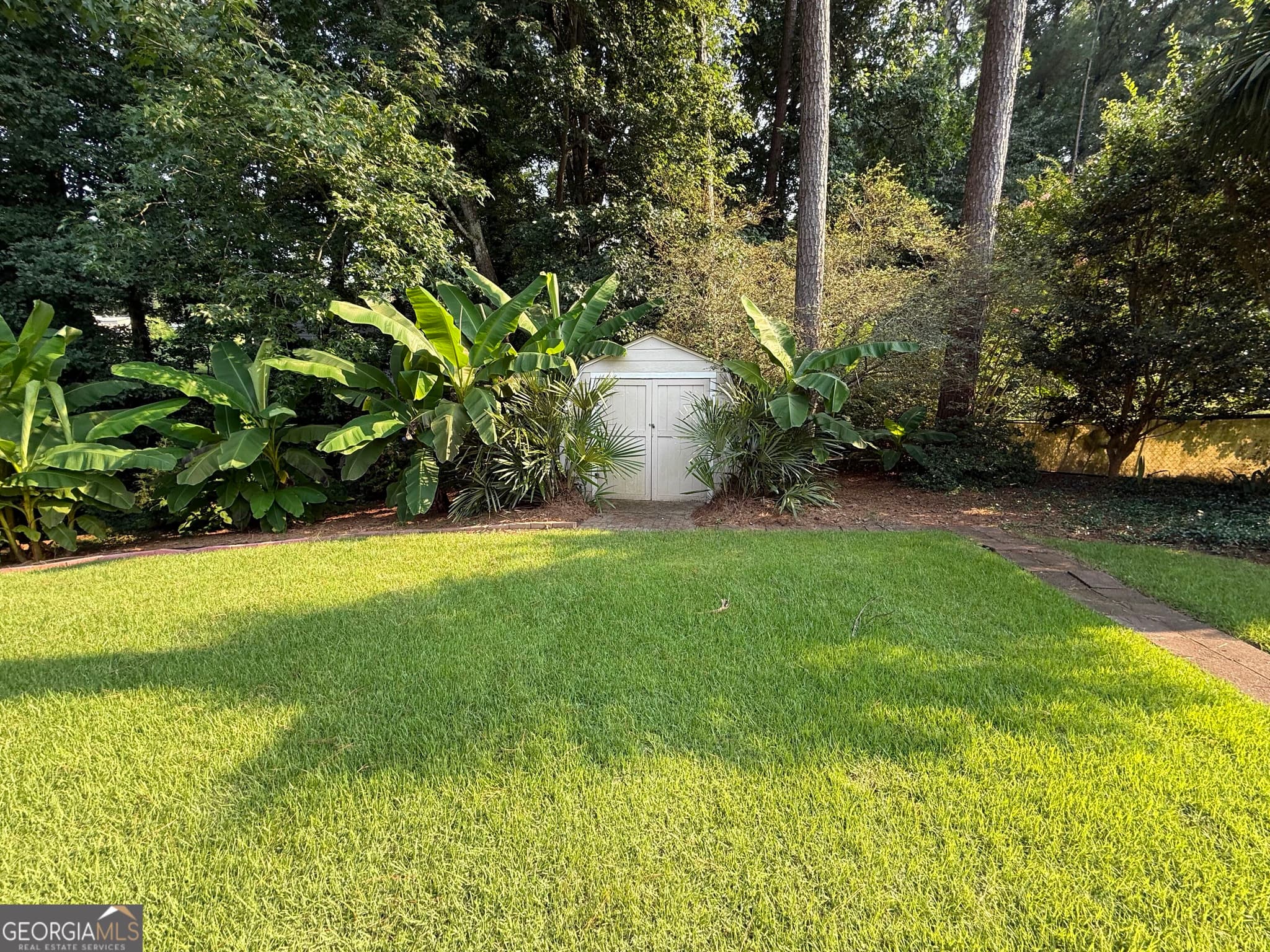 3 bedroom, 2 bathroom single family residence for rent at 3897 SADDLECREEK Drive, Douglasville, GA 30135 for $2,150 a month — photo 4