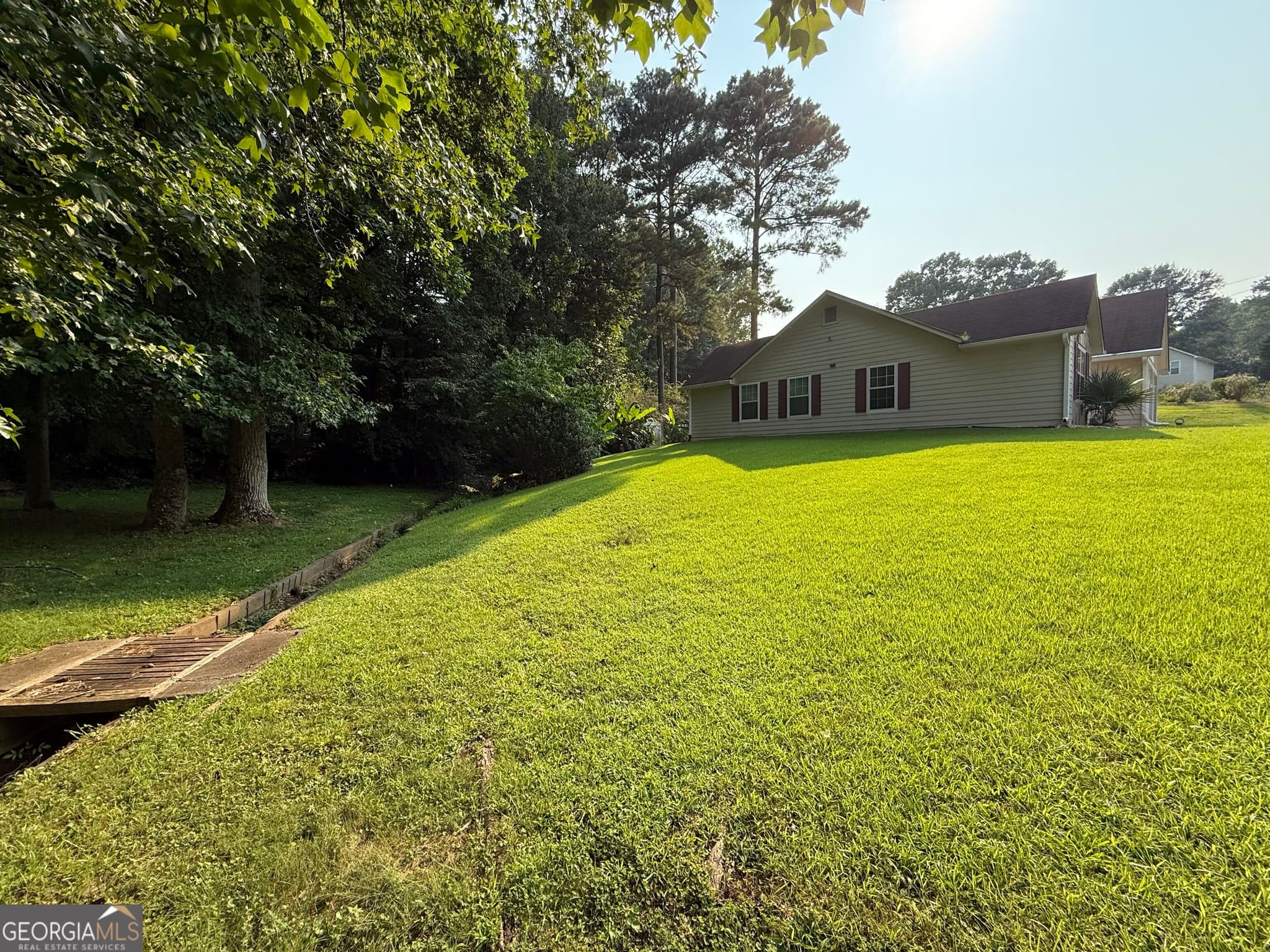 3 bedroom, 2 bathroom single family residence for rent at 3897 SADDLECREEK Drive, Douglasville, GA 30135 for $2,150 a month — photo 8