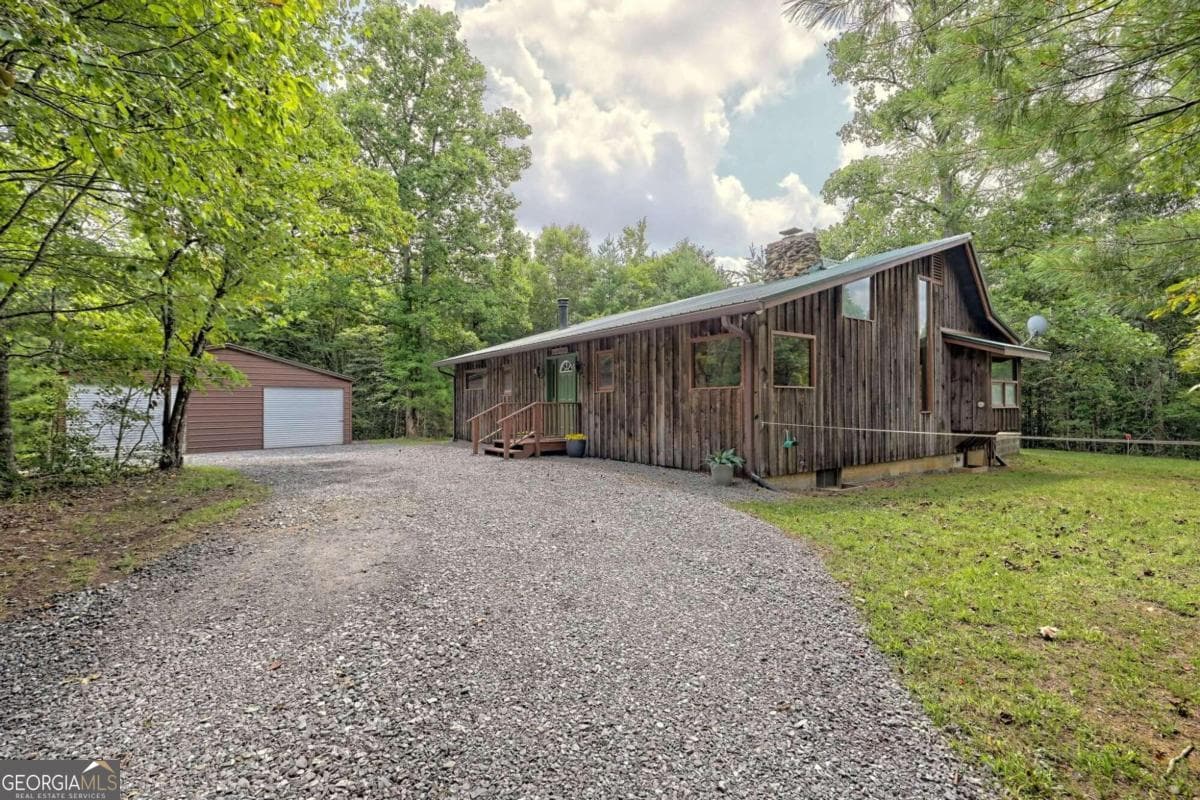 2 bedroom, 2 bathroom single family residence sold at 3780 Pine Log Road, Brasstown, NC 28902