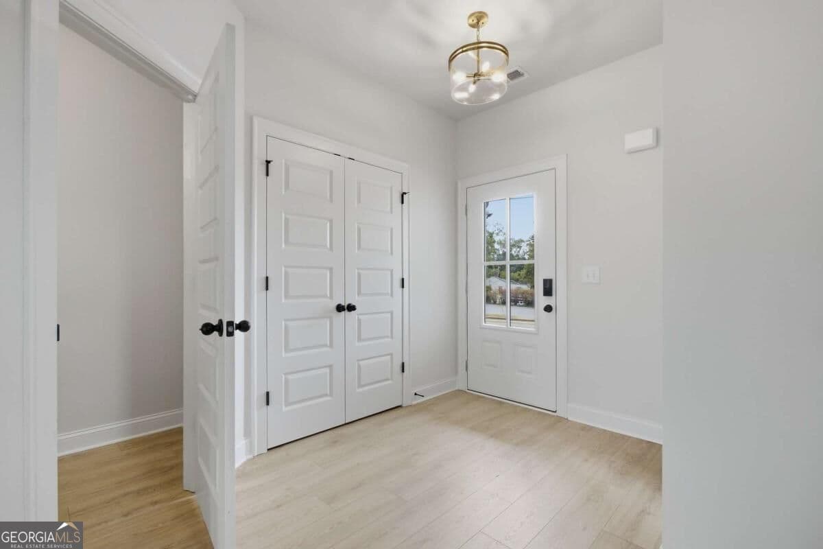 4 bedroom, 2.5 bathroom single family residence for sale at 35 Aviation Road, Marietta, GA 30060 — photo 7