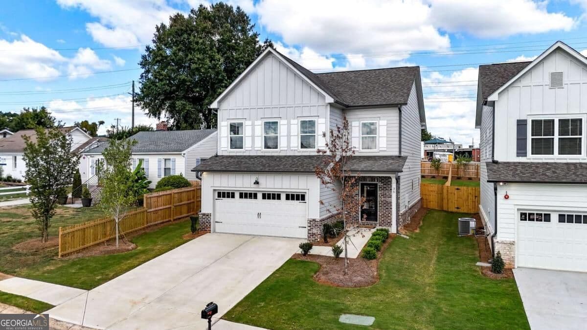4 bedroom, 2.5 bathroom single family residence for sale at 35 Aviation Road, Marietta, GA 30060 — photo 4