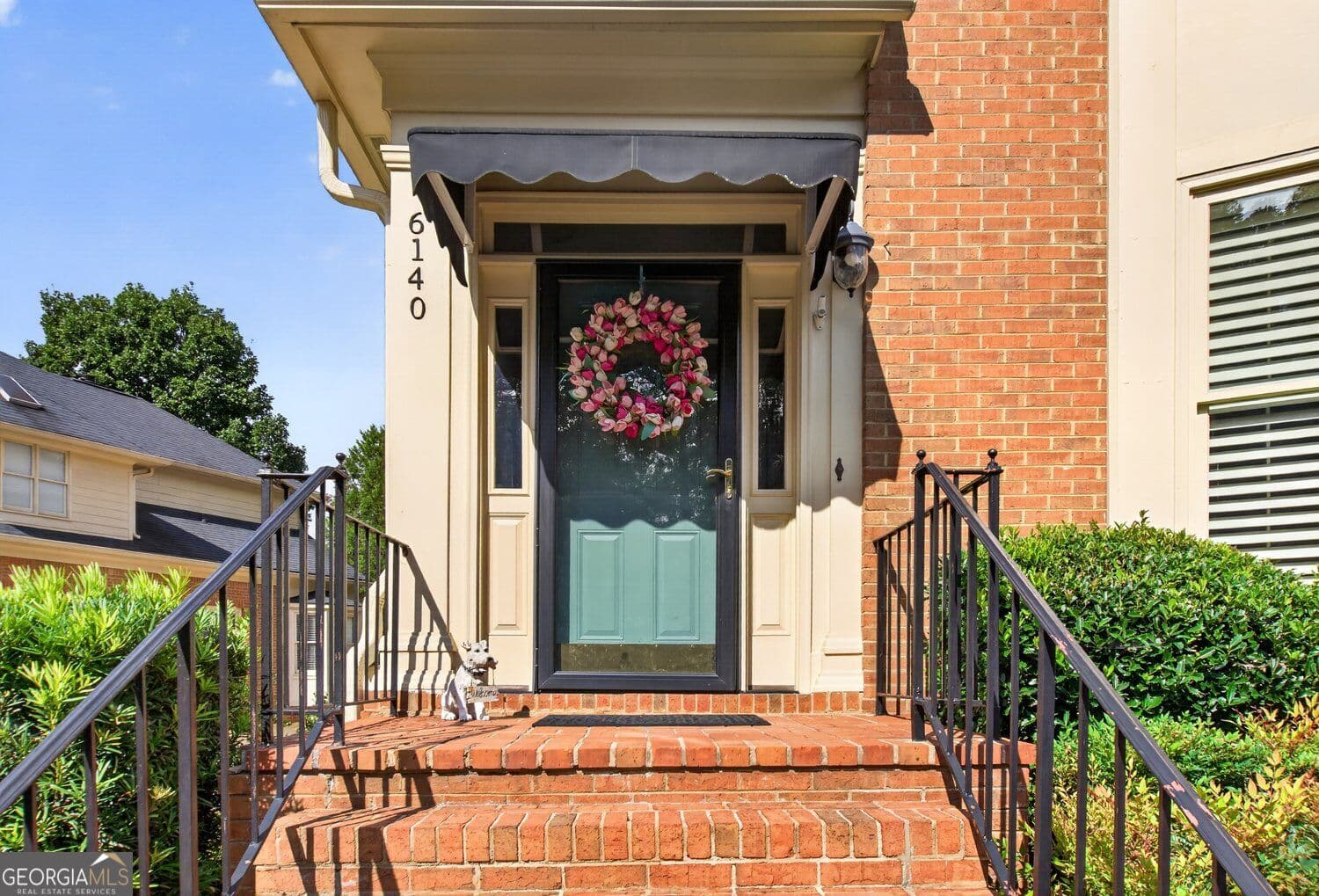 3 bedroom, 4 bathroom, 4,769 sq ft townhouse for sale at 6140 Forest Hills Drive, Peachtree Corners, GA 30092 — photo 4