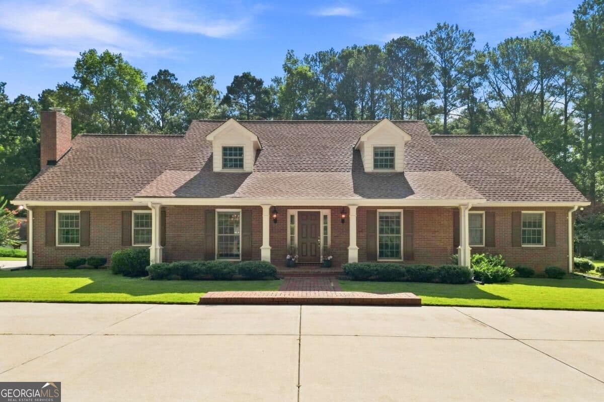 4 bedroom, 3 bathroom, 3,372 sq ft single family residence for sale at 2741 Highway 212, Conyers, GA 30094 — photo 3