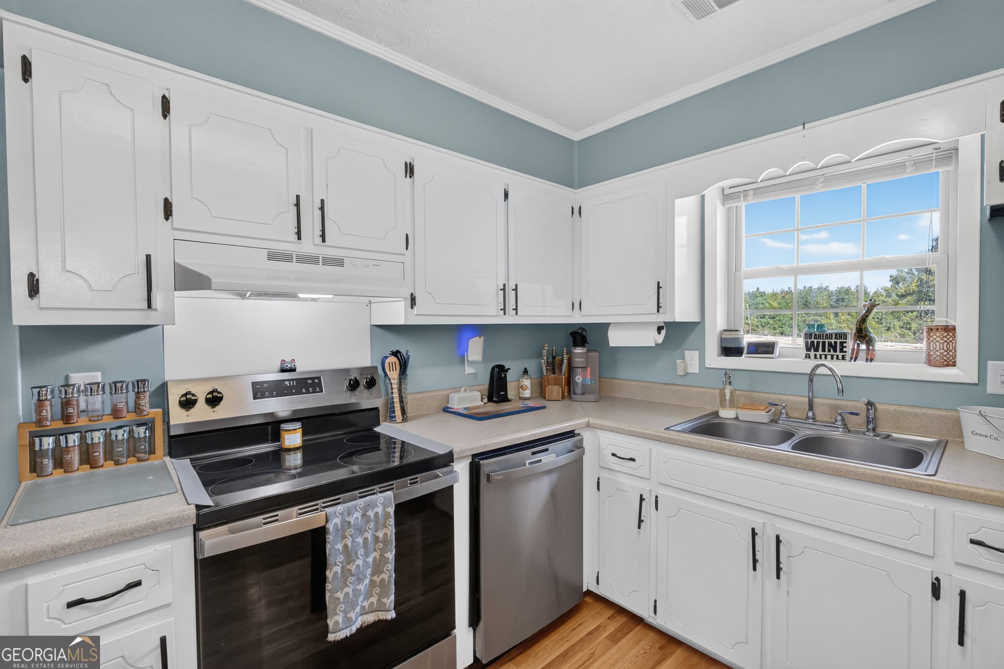 3 bedroom, 1.5 bathroom, 1,206 sq ft single family residence for sale at 110 Queen Drive, Glennville, GA 30427 — photo 9