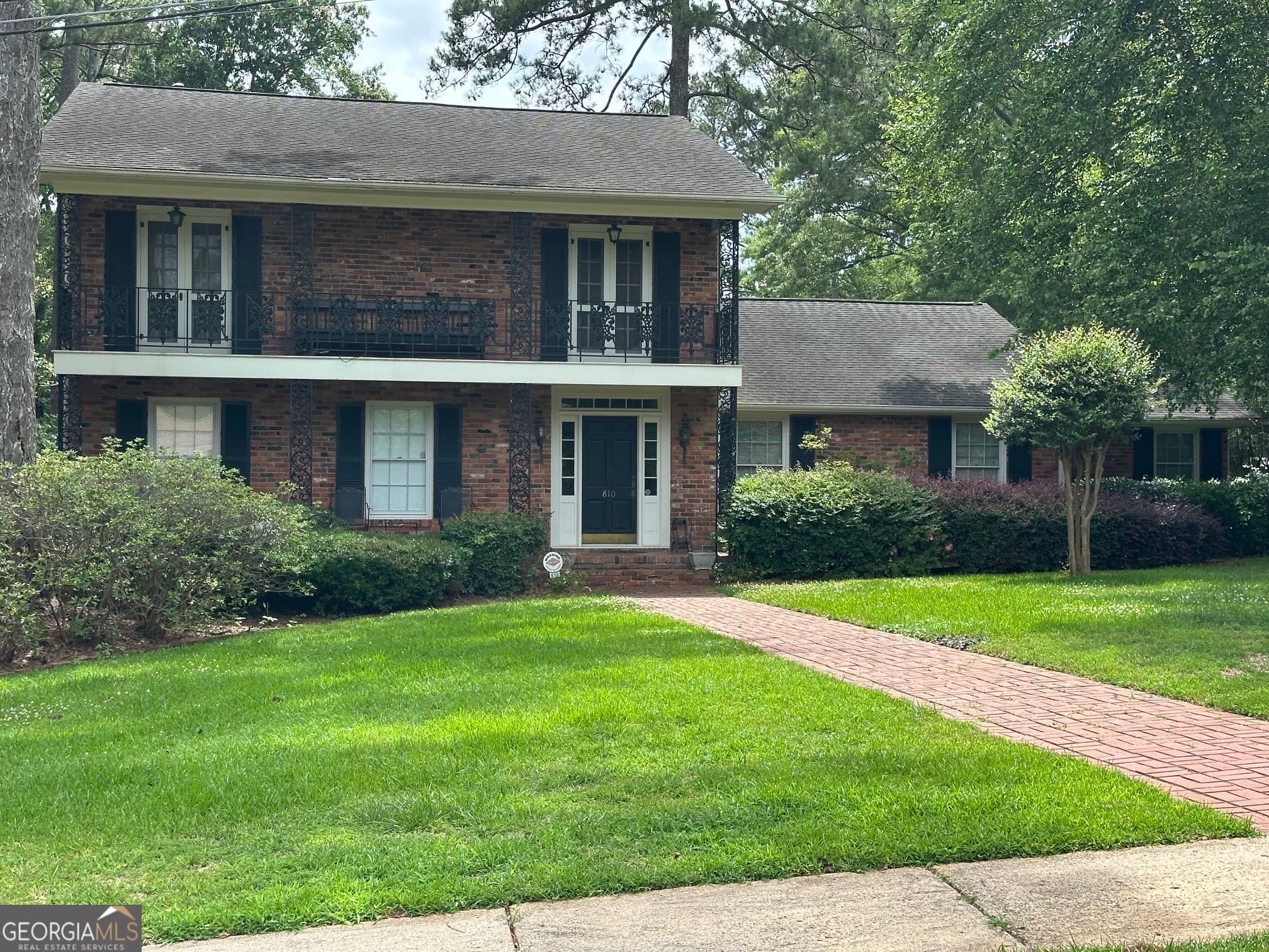 5 bedroom, 3.5 bathroom, 1,416 sq ft single family residence for sale at 810 Stewart Avenue, Union Point, GA 30669 — photo 2