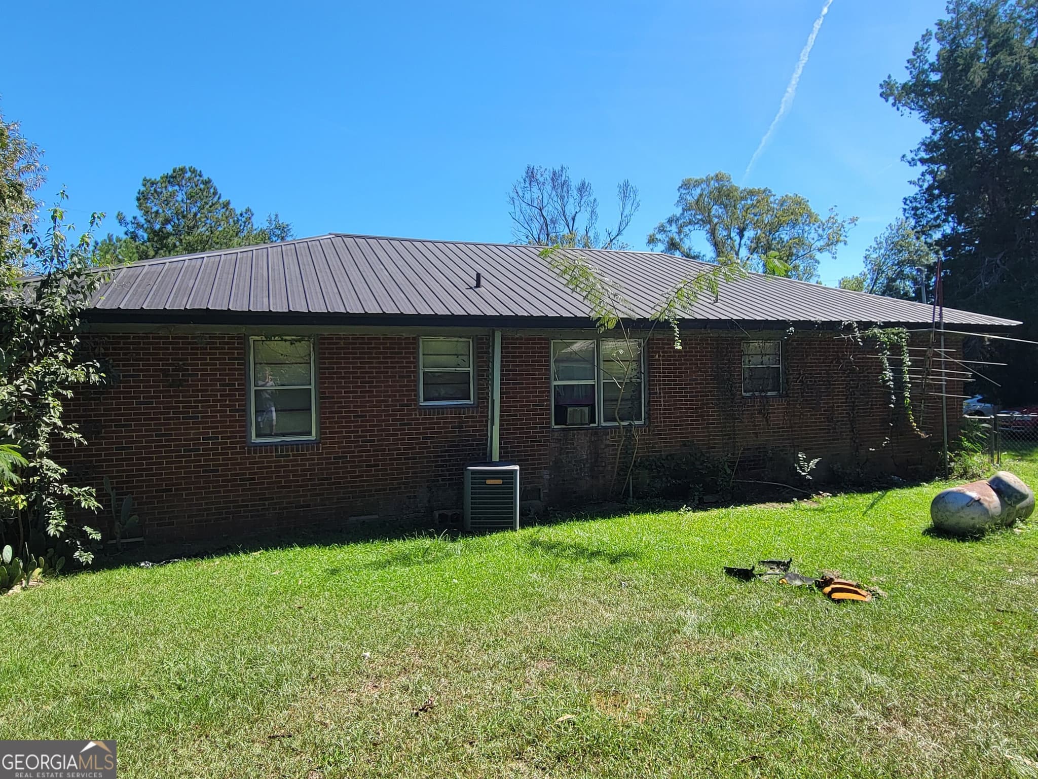 3 bedroom, 2 bathroom, 1,204 sq ft single family residence for sale at 191 Alice Street, Midville, GA 30441 — photo 8