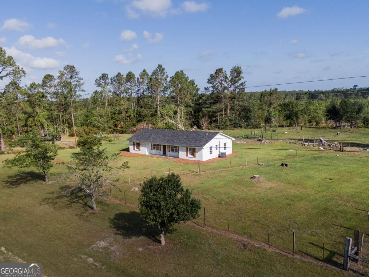 4 bedroom, 2 bathroom, 1,636 sq ft single family residence sold at 201 Braddy Road, Ailey, GA 30410